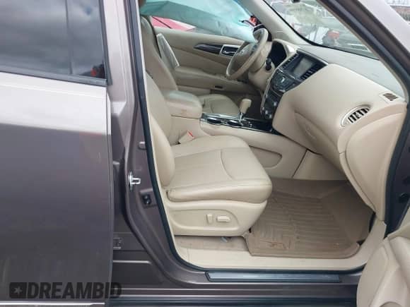 2014 Nissan Pathfinder SL with VIN 5N1AR2MN5EC662945, listed as a IAAI auction lot 40799859 with 175,782 mi miles and . Bid and sale history available at DreamBid. Image 5.