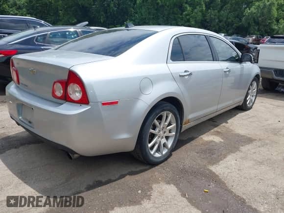 2012 Chevrolet Malibu LTZ z VIN 1G1ZG5E79CF270070, wystawiony jako IAAI lot #42496964 z przebiegiem 206 551 mil mil oraz . Historia ofert i sprzedaży dostępna na DreamBid. Obrazek 4.