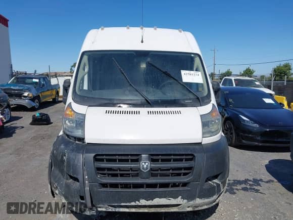 2021 Ram ProMaster Cargo с VIN 3C6MRVJG6ME532731, выставлен на аукционе IAAI как лот 42581234 с пробегом Не указан миль и . История ставок и продаж доступна на DreamBid. Изображение 12.