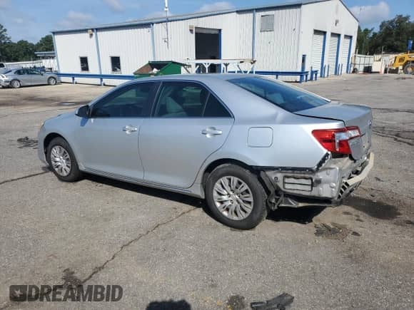 2013 Toyota Camry L with VIN 4T1BF1FK2DU259170, listed as a Copart auction lot 85588445 with 87,697 mi miles and Salvage title. Bid and sale history available at DreamBid. Image 2.