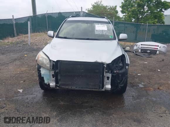 2006 Toyota RAV4 Sport with VIN JTMBK32V965002712, listed as a IAAI auction lot 42227012 with 171,527 mi miles and . Bid and sale history available at DreamBid. Image 13.