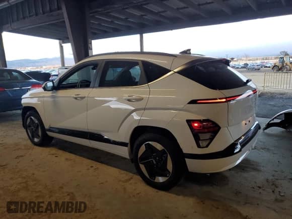 2024 Hyundai Kona Limited z VIN KM8HE3A61RU014578, wystawiony jako Copart lot #85930944 z przebiegiem 1 796 mil mil oraz Szkoda całkowita • Salvage title. Historia ofert i sprzedaży dostępna na DreamBid. Obrazek 2.