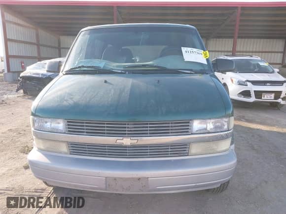 1999 Chevrolet Astro с VIN 1GNEL19WXXB179406, выставлен на аукционе IAAI как лот 41257369 с пробегом 338 476 миль миль и . История ставок и продаж доступна на DreamBid. Изображение 12.