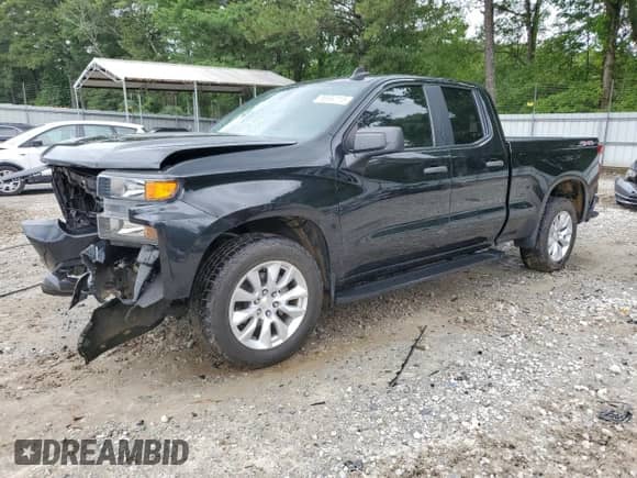 2021 Chevrolet Silverado 1500 Custom with VIN 1GCRYBEK4MZ310210, listed as a Copart auction lot 58594115 with 112,352 mi miles and Salvage title. Bid and sale history available at DreamBid. Image 1.
