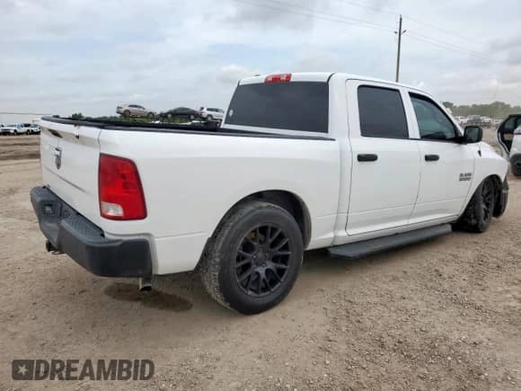 2016 Ram 1500 Tradesman z VIN 1C6RR6KG7GS208425, wystawiony jako Copart lot #64822865 z przebiegiem 197 198 mil mil oraz Szkoda całkowita • Salvage title. Historia ofert i sprzedaży dostępna na DreamBid. Obrazek 3.