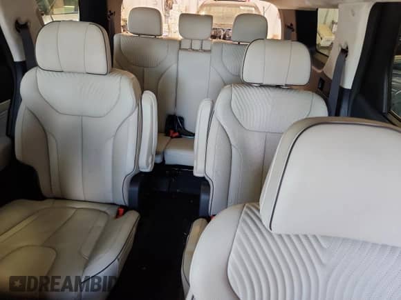 2025 Hyundai Palisade Calligraphy с VIN KM8R7DGE2SU874904, выставлен на аукционе Copart как лот 70821405 с пробегом 9 856 миль миль и На запчасти • Non repairable. История ставок и продаж доступна на DreamBid. Изображение 10.