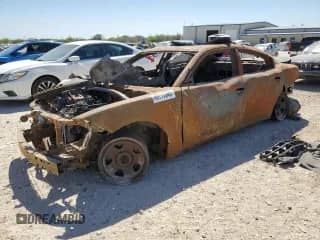 2021 Dodge Charger Police z VIN 2C3CDXAT1MH663988, wystawiony jako Copart lot #48717345 z przebiegiem Nie podano mil oraz Nie do naprawy • Non repairable. Historia ofert i sprzedaży dostępna na DreamBid. Obrazek 1.