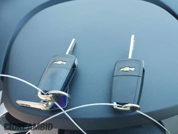 2011 Chevrolet Equinox 2LT with VIN 2CNFLPE52B6342795, listed as a IAAI auction lot 41893579 with 185,802 mi miles and . Bid and sale history available at DreamBid. Image 11.