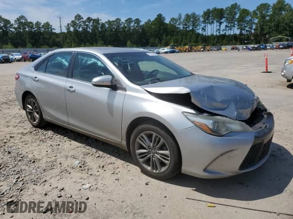 2017 Toyota Camry XLE z VIN 4T1BF1FK1HU329604, wystawiony jako Copart lot #72052825 z przebiegiem 197 044 mil mil oraz Szkoda całkowita • Salvage title. Historia ofert i sprzedaży dostępna na DreamBid. Obrazek 4.