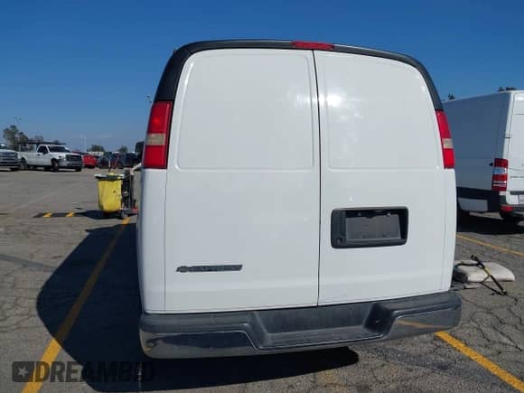 2008 Chevrolet Express Cargo с VIN 1GCHG39K681133713, выставлен на аукционе IAAI как лот 43304856 с пробегом 125 324 миль миль и . История ставок и продаж доступна на DreamBid. Изображение 17.
