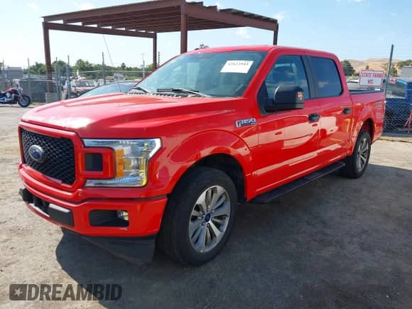 2018 Ford F-150 XL with VIN 1FTEW1CP7JKC84610, listed as a IAAI auction lot 42622943 with 61,696 mi miles and . Bid and sale history available at DreamBid. Image 18.