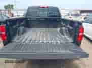 2017 Chevrolet Silverado 1500 LT с VIN 1GCRCRECXHZ140912, выставлен на аукционе IAAI как лот 43029107 с пробегом 71 030 миль миль и . История ставок и продаж доступна на DreamBid. Изображение 22.