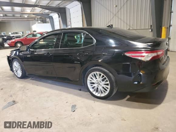 2019 Toyota Camry Hybrid LE z VIN 4T1B21HK7KU515521, wystawiony jako Copart lot #70407265 z przebiegiem 200 945 mil mil oraz Szkoda całkowita • Salvage title. Historia ofert i sprzedaży dostępna na DreamBid. Obrazek 2.