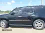 2009 Chevrolet Tahoe LTZ with VIN 1GNFC33J09R172584, listed as a IAAI auction lot 42762889 with 229,534 mi miles and . Bid and sale history available at DreamBid. Image 14.