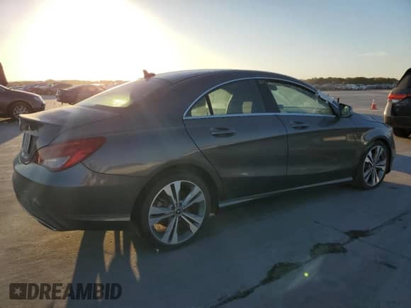 2018 Mercedes-Benz CLA 250 с VIN WDDSJ4EB8JN527222, выставлен на аукционе Copart как лот 77480584 с пробегом 73 759 миль миль и Списание • Salvage title. История ставок и продаж доступна на DreamBid. Изображение 3.