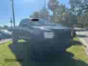2009 GMC Sierra 1500 z VIN 2GTEC290291129595, wystawiony jako Copart lot #90131885 z przebiegiem 124 544 mil mil oraz Czysty tytuł • Clean title. Historia ofert i sprzedaży dostępna na DreamBid. Obrazek 1.