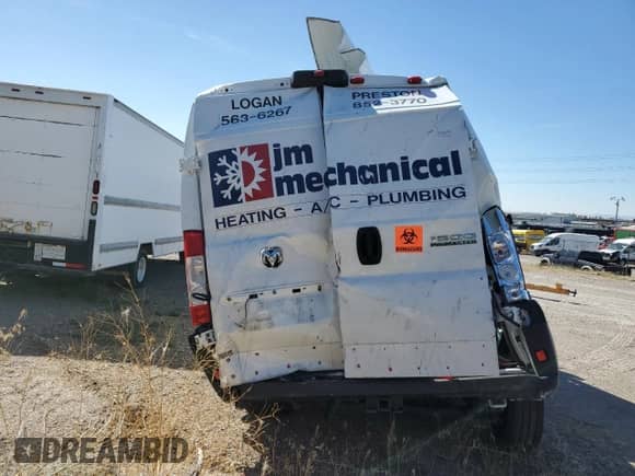 2023 Ram ProMaster Cargo z VIN 3C6LRVBG9PE557752, wystawiony jako Copart lot #73028444 z przebiegiem Nie podano mil oraz Szkoda całkowita • Salvage title. Historia ofert i sprzedaży dostępna na DreamBid. Obrazek 6.