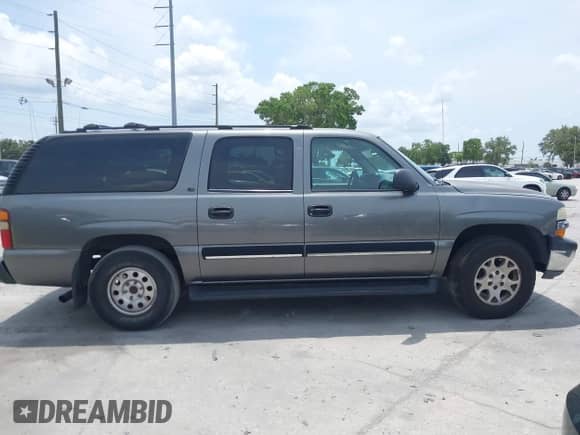 2001 Chevrolet Suburban LT with VIN 3GNFK16T91G232290, listed as a IAAI auction lot 42174547 with 152,131 mi miles and . Bid and sale history available at DreamBid. Image 13.