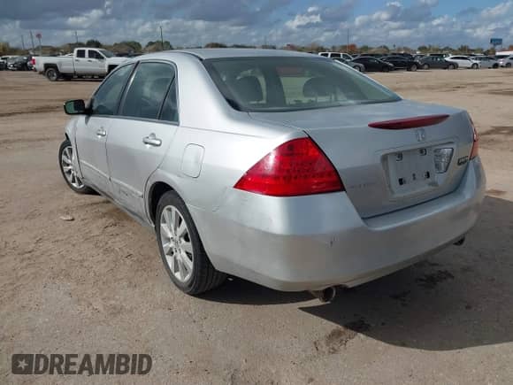 2007 Honda Accord LX with VIN 1HGCM66377A005174, listed as a IAAI auction lot 41098983 with 162,900 mi miles and . Bid and sale history available at DreamBid. Image 3.