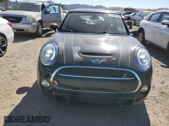2015 MINI Hardtop S with VIN WMWXP7C55F2A40386, listed as a Copart auction lot 57690135 with 150,251 mi miles and Salvage title. Bid and sale history available at DreamBid. Image 5.