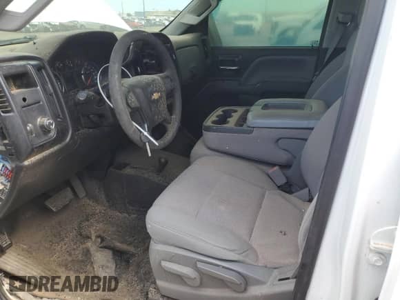 2015 Chevrolet Silverado 2500HD Work Truck z VIN 1GC1KUEGXFF564076, wystawiony jako Copart lot #63318565 z przebiegiem 117 533 mil mil oraz Szkoda całkowita • Salvage title. Historia ofert i sprzedaży dostępna na DreamBid. Obrazek 7.