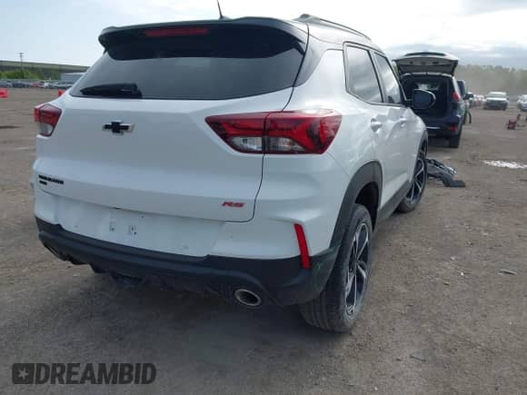 2022 Chevrolet TrailBlazer RS z VIN KL79MUSL8NB130952, wystawiony jako IAAI lot #42264409 z przebiegiem 24 201 mil mil oraz . Historia ofert i sprzedaży dostępna na DreamBid. Obrazek 4.