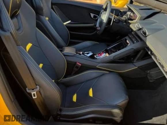 2021 Lamborghini Huracan с VIN ZHWUT5ZF0MLA16128, выставлен на аукционе Copart как лот 50556875 с пробегом 4 968 миль миль и Чистый • Clean title. История ставок и продаж доступна на DreamBid. Изображение 9.