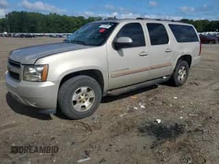 2007 Chevrolet Suburban LS с VIN 1GNFC16067J234167, выставлен на аукционе Copart как лот 63165785 с пробегом Не указан миль и Чистый • Clean title. История ставок и продаж доступна на DreamBid. Изображение 1.