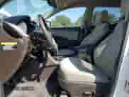 2017 Hyundai Santa Fe 2.4L с VIN 5NMZUDLB3HH017936, выставлен на аукционе Copart как лот 83977115 с пробегом 24 386 миль миль и Списание • Salvage title. История ставок и продаж доступна на DreamBid. Изображение 7.