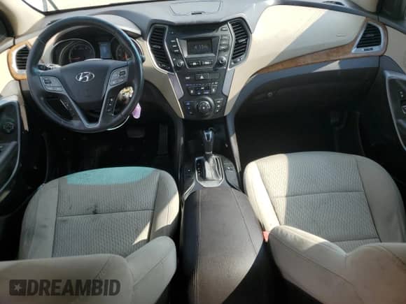 2014 Hyundai Santa Fe с VIN 5XYZUDLB1EG164665, выставлен на аукционе Copart как лот 68885325 с пробегом 172 326 миль миль и Списание • Salvage title. История ставок и продаж доступна на DreamBid. Изображение 8.