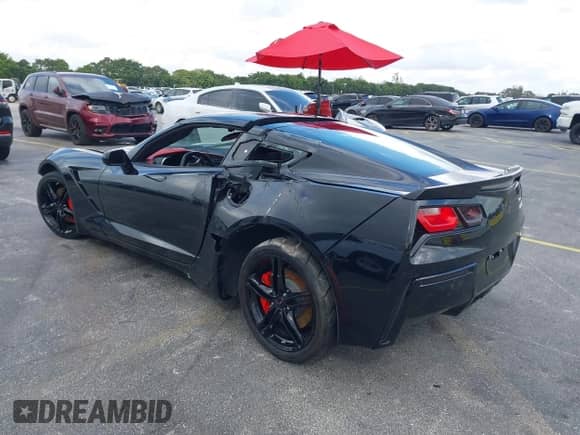 2016 Chevrolet Corvette 3LT z VIN 1G1YF2D73G5118201, wystawiony jako IAAI lot #41487006 z przebiegiem 38 489 mil mil oraz . Historia ofert i sprzedaży dostępna na DreamBid. Obrazek 3.