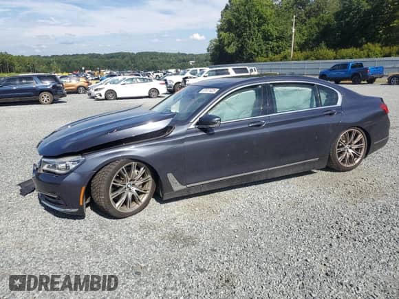 2016 BMW 7 Series 750i с VIN WBA7F0C55GGM20887, выставлен на аукционе Copart как лот 67411425 с пробегом Не указан миль и Списание • Salvage title. История ставок и продаж доступна на DreamBid. Изображение 1.