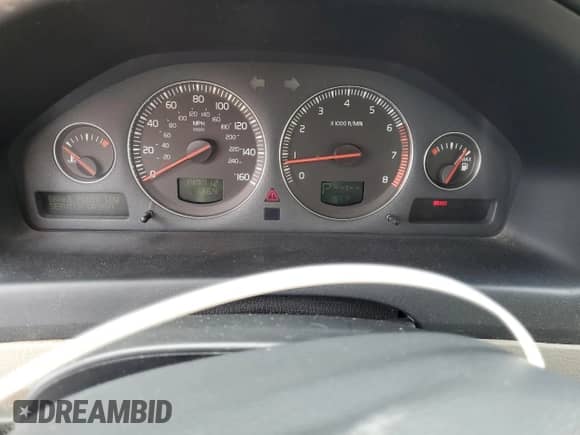 2004 Volvo S60 с VIN YV1RS59V842319339, выставлен на аукционе Copart как лот 61177875 с пробегом 147 712 миль миль и Списание • Salvage title. История ставок и продаж доступна на DreamBid. Изображение 9.