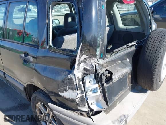 2003 Chevrolet Tracker с VIN 2CNBE13C736921273, выставлен на аукционе IAAI как лот 41453815 с пробегом 150 768 миль миль и . История ставок и продаж доступна на DreamBid. Изображение 6.