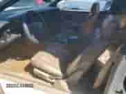 1992 Chevrolet Camaro z VIN 1G1FP33F3NL135155, wystawiony jako Copart lot #76896154 z przebiegiem 46 639 mil mil oraz Nie do naprawy • Non repairable. Historia ofert i sprzedaży dostępna na DreamBid. Obrazek 7.