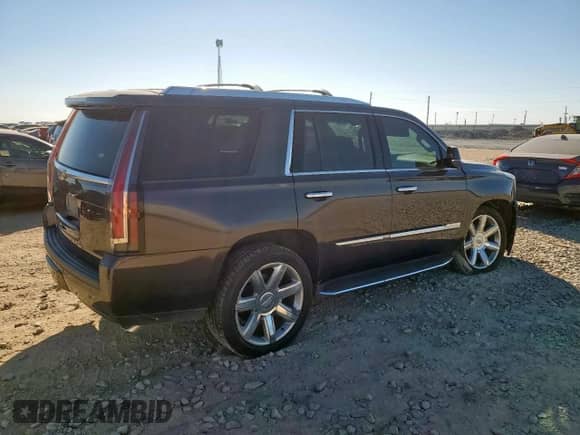 2016 Cadillac Escalade Luxury Collection with VIN 1GYS4BKJ2GR369666, listed as a Copart auction lot 84650945 with 120,193 mi miles and Salvage title. Bid and sale history available at DreamBid. Image 3.