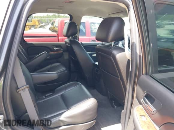 2011 Chevrolet Tahoe LTZ с VIN 1GNSCCE06BR106758, выставлен на аукционе IAAI как лот 42352896 с пробегом 149 594 миль миль и . История ставок и продаж доступна на DreamBid. Изображение 8.