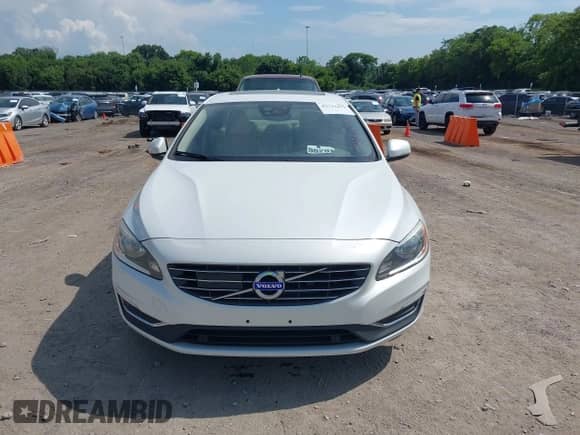 2016 Volvo S60 T5 Drive-E Premier z VIN YV126MFK3G2392567, wystawiony jako IAAI lot #42731679 z przebiegiem 91 321 mil mil oraz . Historia ofert i sprzedaży dostępna na DreamBid. Obrazek 12.