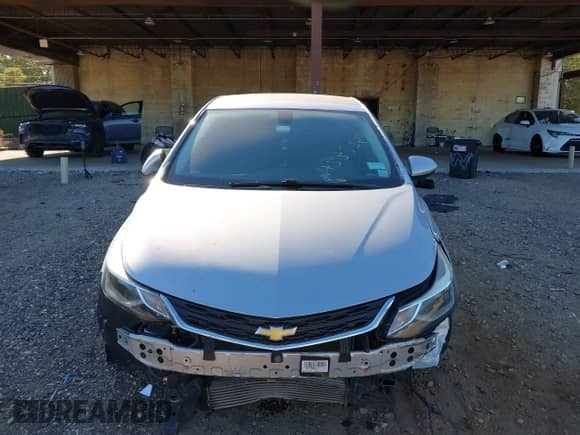 2018 Chevrolet Cruze LT with VIN 1G1BE5SM8J7171572, listed as a IAAI auction lot 43353283 with 104,514 mi miles and . Bid and sale history available at DreamBid. Image 13.