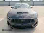 2024 Ford Mustang Dark Horse с VIN 1FA6P8R07R5505966, выставлен на аукционе Copart как лот 69974435 с пробегом 9 373 миль миль и Списание • Salvage title. История ставок и продаж доступна на DreamBid. Изображение 5.