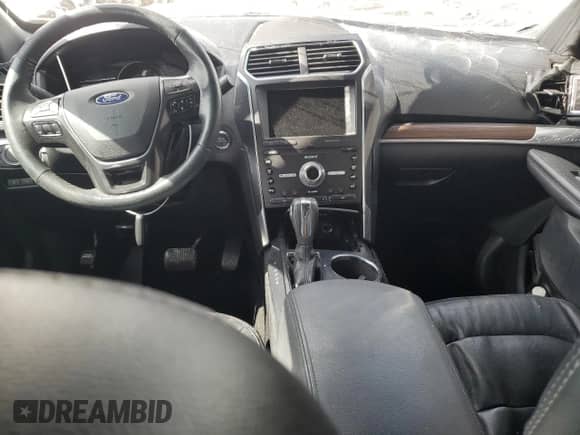 2019 Ford Explorer Limited z VIN 1FM5K7F83KGB16384, wystawiony jako Copart lot #65544105 z przebiegiem 147 972 mil mil oraz Szkoda całkowita • Salvage title. Historia ofert i sprzedaży dostępna na DreamBid. Obrazek 8.