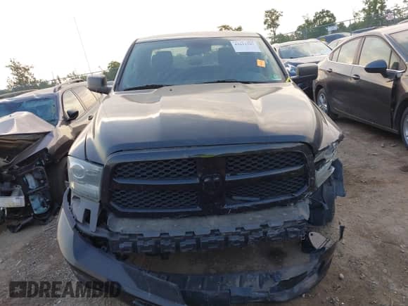 2014 Ram 1500 Express z VIN 1C6RR7KT4ES220631, wystawiony jako IAAI lot #42612207 z przebiegiem 128 548 mil mil oraz . Historia ofert i sprzedaży dostępna na DreamBid. Obrazek 13.