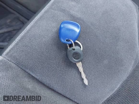 2003 GMC Sierra 1500 SLE с VIN 2GTEK19T431276354, выставлен на аукционе IAAI как лот 41282430 с пробегом 194 735 миль миль и . История ставок и продаж доступна на DreamBid. Изображение 11.