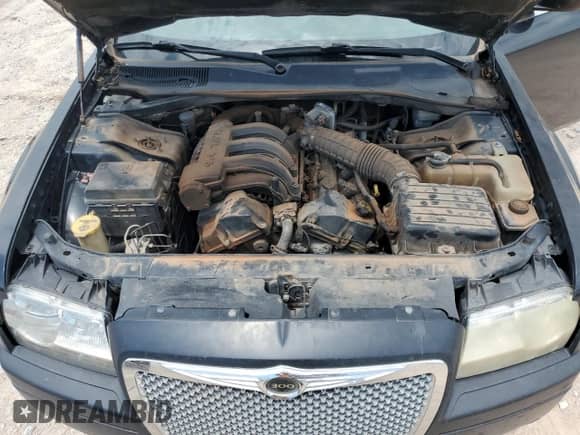 2009 Chrysler 300 LX with VIN 2C3KA43D19H500516, listed as a Copart auction lot 66175875 with 179,265 mi miles and Salvage title. Bid and sale history available at DreamBid. Image 11.