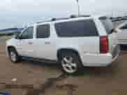 2008 Chevrolet Suburban LTZ z VIN 3GNFK16398G238164, wystawiony jako Copart lot #64173925 z przebiegiem 262 262 mil mil oraz Czysty tytuł • Clean title. Historia ofert i sprzedaży dostępna na DreamBid. Obrazek 2.