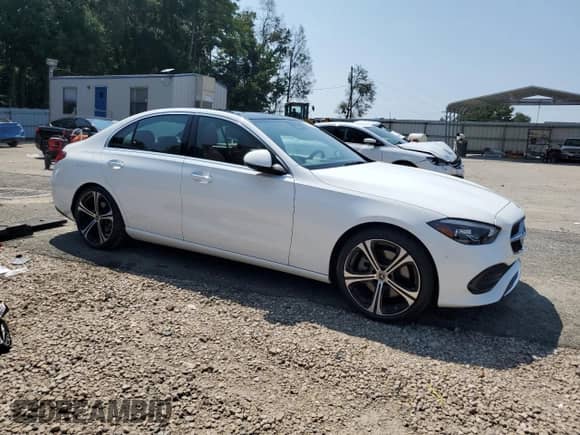 2022 Mercedes-Benz C 300 with VIN W1KAF4GB6NR058771, listed as a Copart auction lot 68477995 with 23,791 mi miles and Salvage title. Bid and sale history available at DreamBid. Image 4.