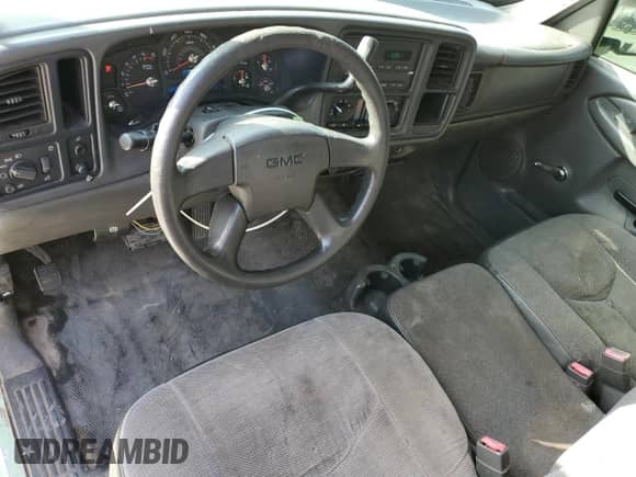 2005 GMC Sierra 1500 Work Truck with VIN 1GTEC14V45Z248148, listed as a Copart auction lot 79918154 with 319,850 mi miles and Non repairable. Bid and sale history available at DreamBid. Image 8.