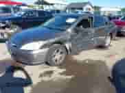 2006 Honda Accord EX z VIN 1HGCM567X6A122159, wystawiony jako IAAI lot #43410142 z przebiegiem 191 536 mil mil oraz . Historia ofert i sprzedaży dostępna na DreamBid. Obrazek 19.