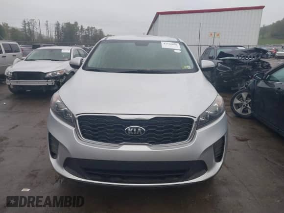 2019 Kia Sorento L with VIN 5XYPG4A34KG569263, listed as a IAAI auction lot 43390806 with 116,537 mi miles and . Bid and sale history available at DreamBid. Image 12.