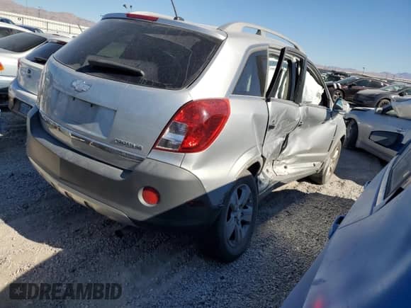 2014 Chevrolet Captiva Sport LS с VIN 3GNAL2EK0ES605385, выставлен на аукционе Copart как лот 79146574 с пробегом Не указан миль и На запчасти • Non repairable. История ставок и продаж доступна на DreamBid. Изображение 3.